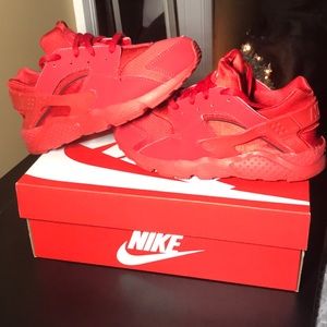 Kids Nike Huarache Run sneakers